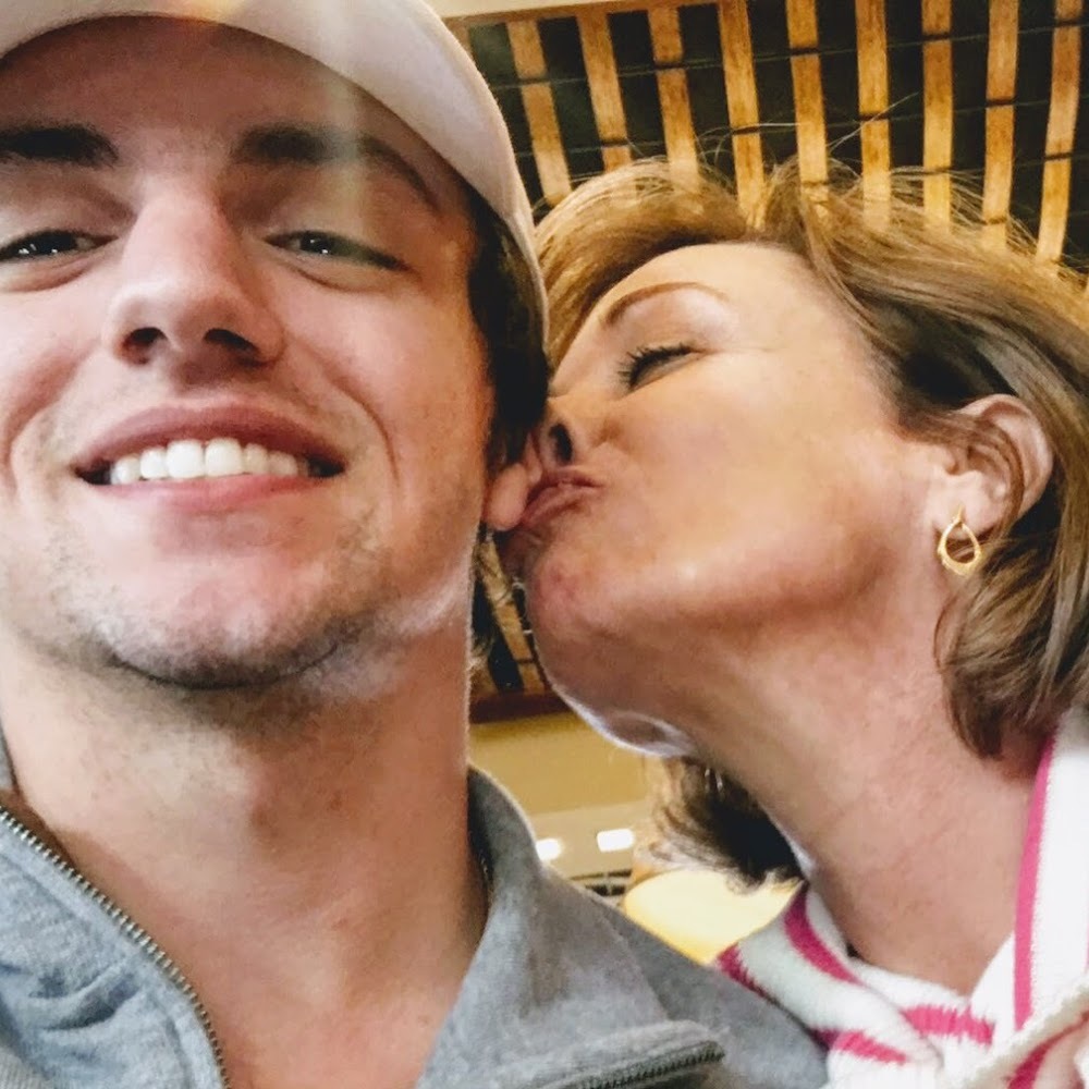 Meet your Posher, Kelly